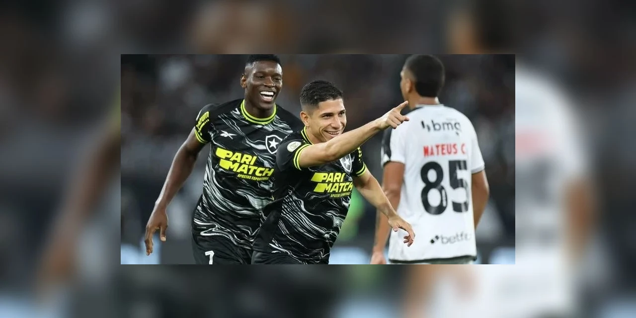 Botafogo passa por cima do Vasco e abre seis pontos de vantagem na liderança do Brasileiro