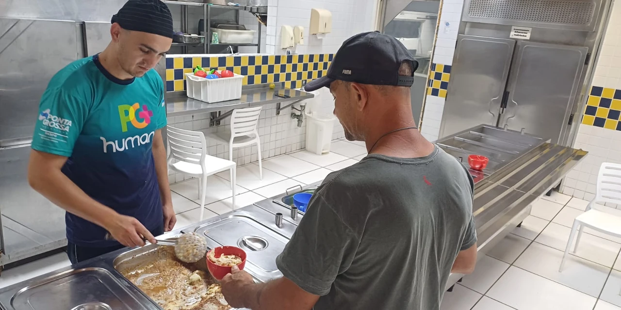 Restaurante Popular inova no cardápio para pessoas em situação de rua