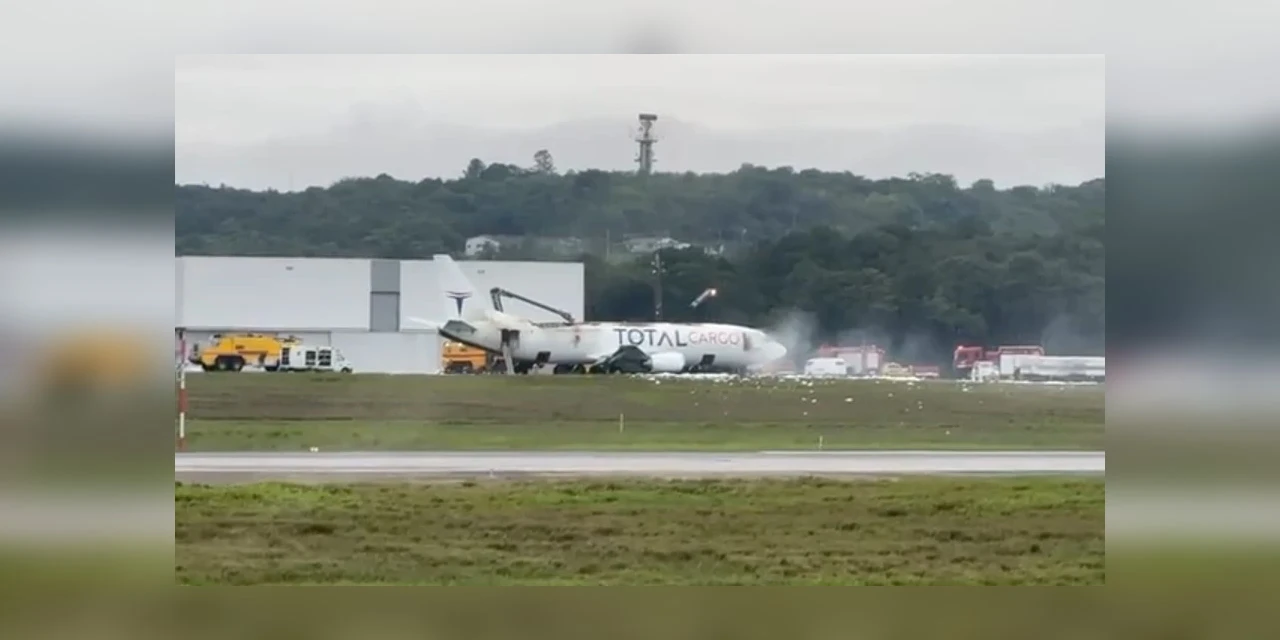 Avião de carga faz pouso de emergência em Guarulhos após pegar fogo
