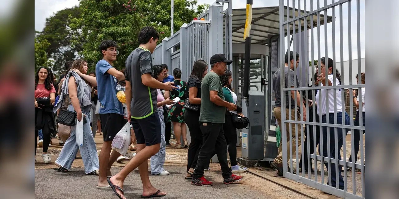 Portões do ENEM são abertos no segundo domingo de provas
