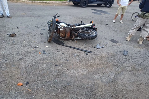 Acidente entre automóvel e motocicleta deixa uma pessoa gravemente ferida na BR- 373, em Imbituva
