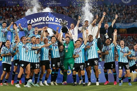 Racing vence o Cruzeiro em Assunção e conquista a Copa Sul-Americana