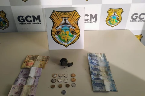 Adolescente é apreendida com entorpecentes no centro de PG