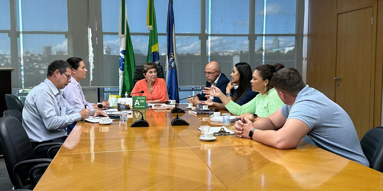 Prefeitura e Sanepar alinham melhorias no abastecimento de água em Ponta Grossa