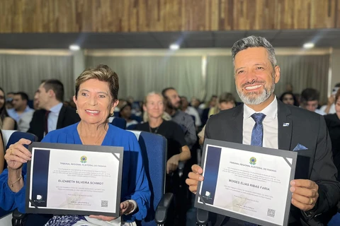 Elizabeth, Moisés Faria e 19 vereadores são diplomados em PG