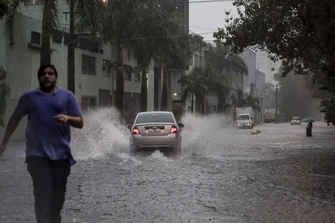 Três pessoas morrem soterradas em Taubaté, no interior de São Paulo