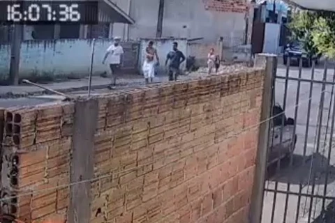 Polícia prende um dos autores de esfaquear e matar homem em Castro; assista!