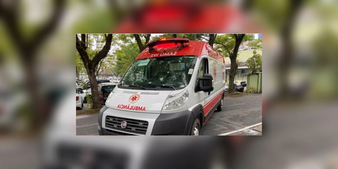 Homem furta ambulância do Samu e se entrega horas depois do crime no PR