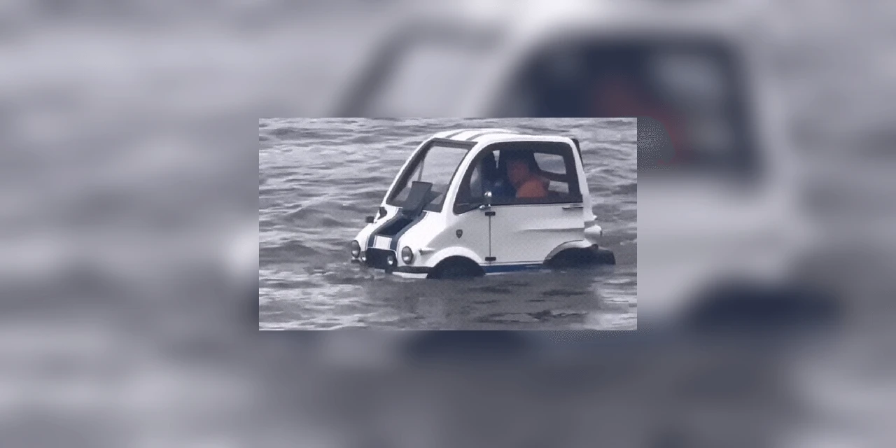 Carro 'anfíbio' é apreendido após andar sobre o mar em Peruíbe; VÍDEO