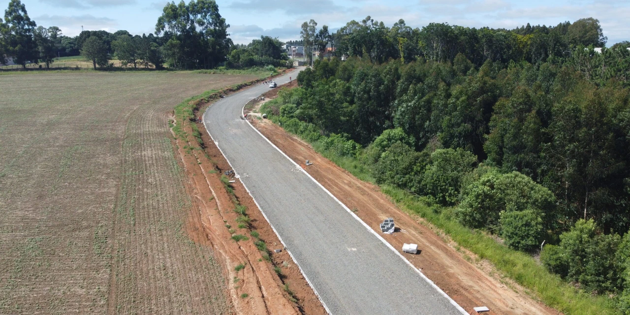 Ligação pavimentada entre Vila DER e Colônia Dona Luiza toma forma