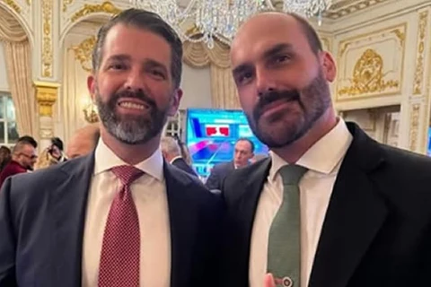 Moraes quer esmagar a oposição e pode perder o visto nos EUA; diz Eduardo Bolsonaro