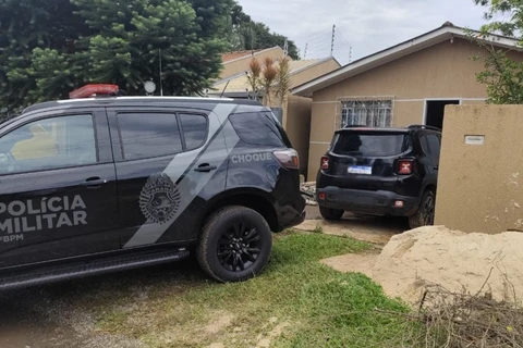 Polícia prende dois suspeitos de trafico com veículo roubado em PG