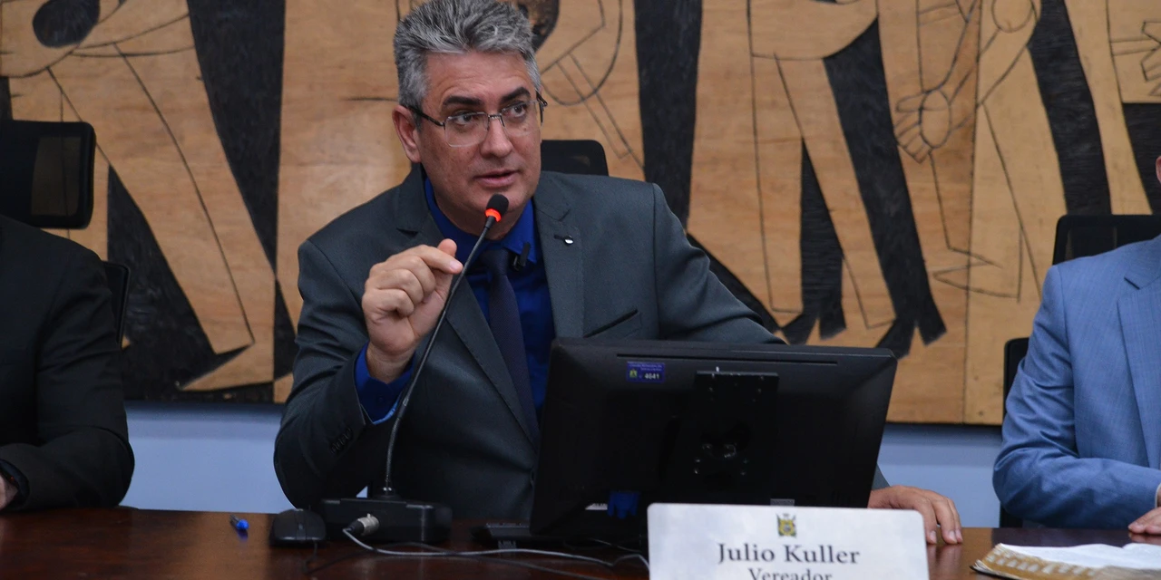 Julio Kuller convida deputados para prestarem contas na Câmara de PG