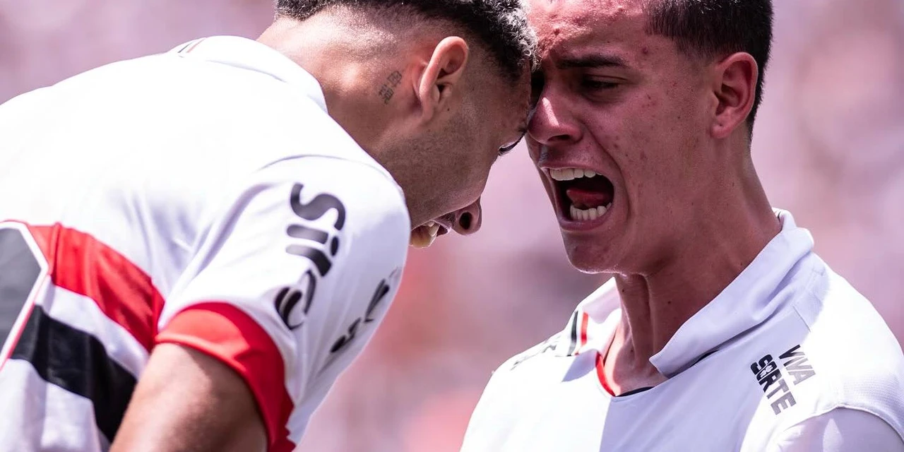 São Paulo vira sobre o Corinthians e é campeão da copinha