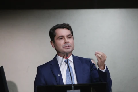 Alexandre Curi assume presidência da Assembleia para o biênio 2025-2027