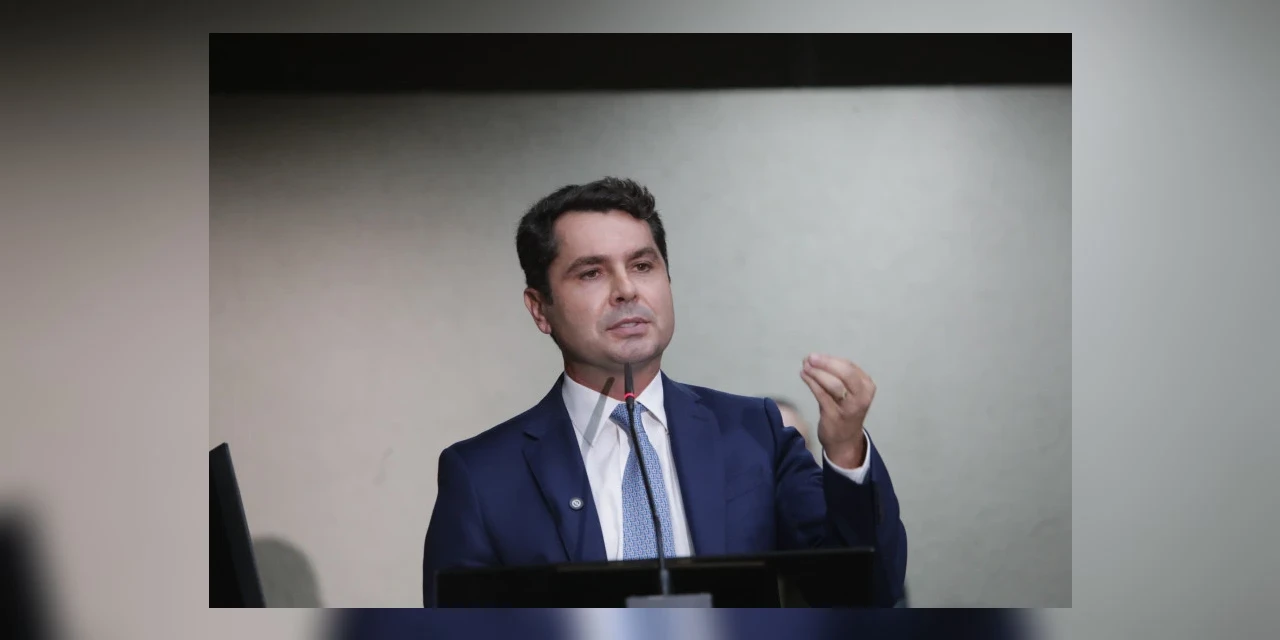 Alexandre Curi assume presidência da Assembleia para o biênio 2025-2027