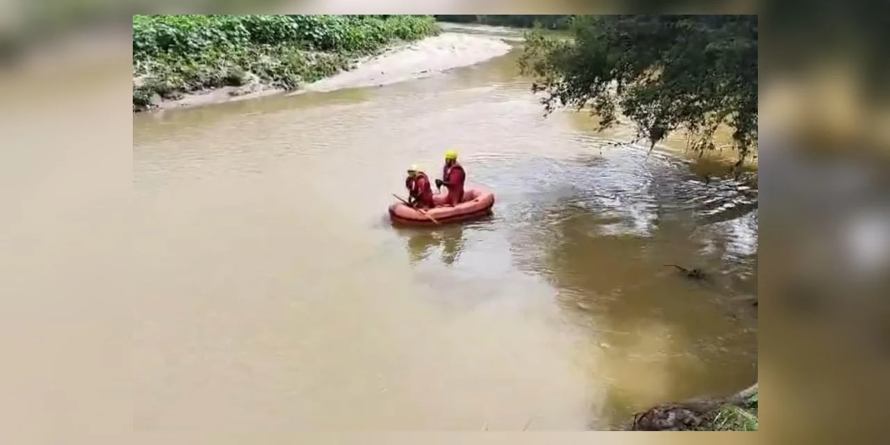 Bombeiros buscam garoto que teria se afogado no Rio Barigui