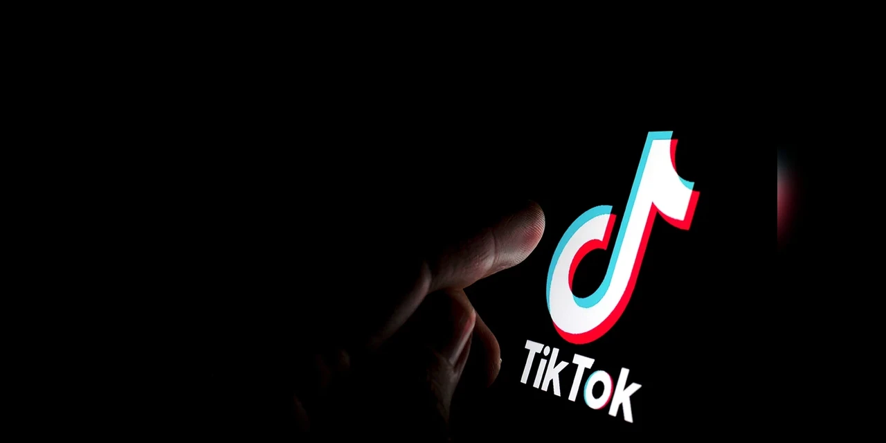 Pais de adolescentes processam o TikTok após filhos morrerem em desafios perigosos