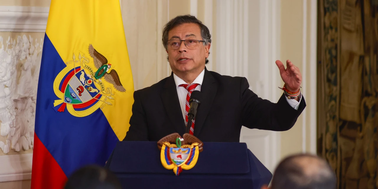 Cocaína não é pior que uísque, diz presidente da Colômbia