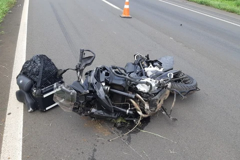 Casal morre após sofrer queda de moto na BR-376 em Tibagi