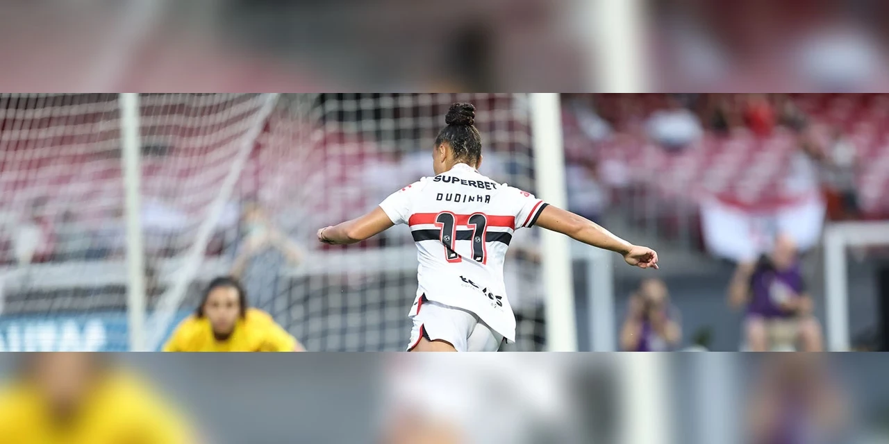 São Paulo supera Corinthians nos pênaltis e vence a Supercopa Feminina