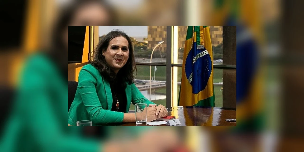 Deputada federal aciona PGR para pedir prisão preventiva de Bolsonaro