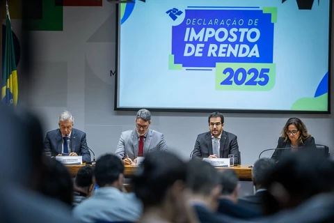 Receita começa a receber declarações do IRPF; prazo vai até 30/5