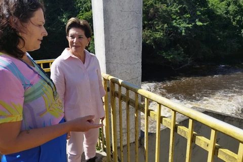 Elizabeth cobra providências sobre crise no abastecimento de água em PG