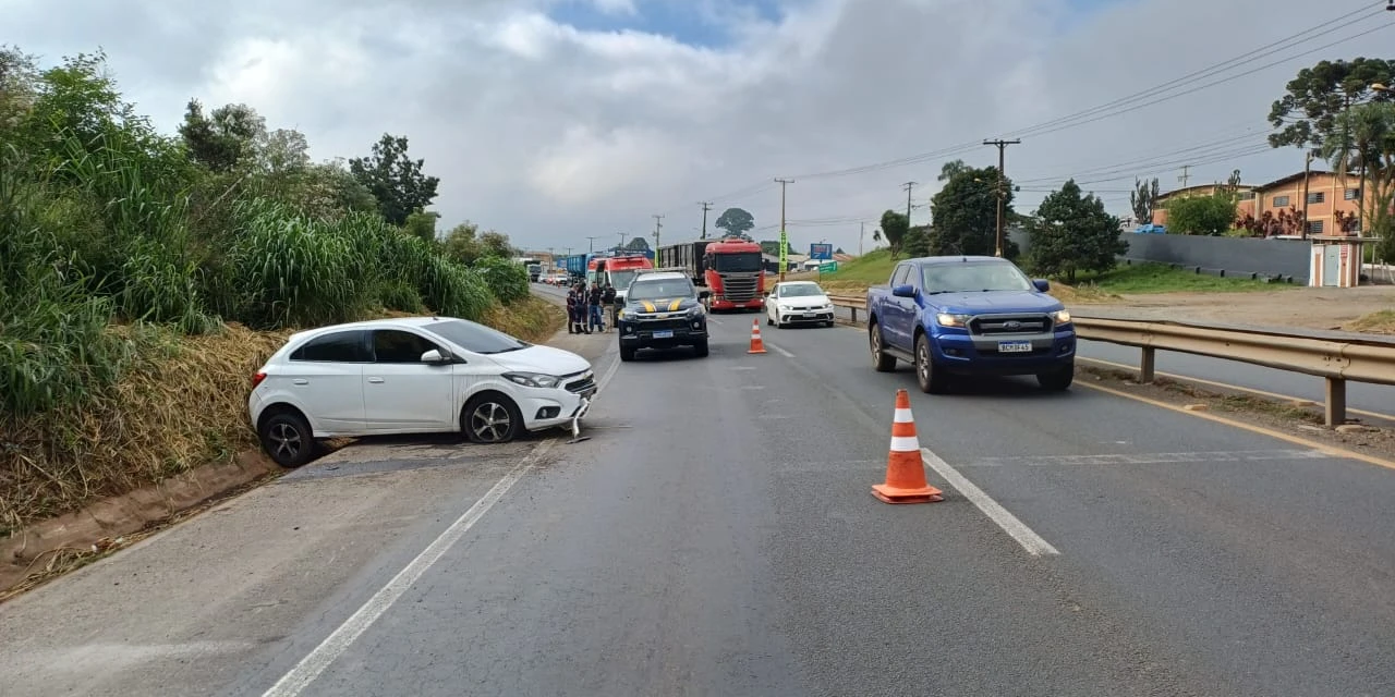 Acidente na BR-376 em PG deixa uma vitima feminina com ferimentos