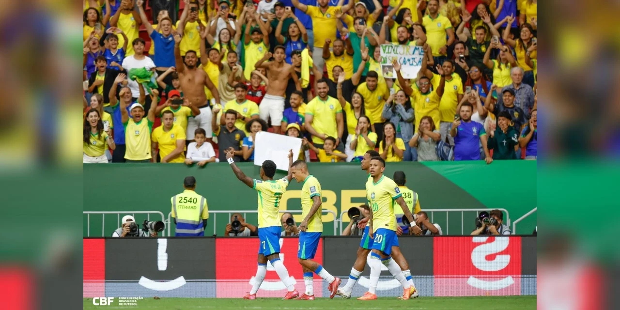 Brasil vence a Colômbia por 2 a 1 e assume o 2º lugar nas Eliminatórias