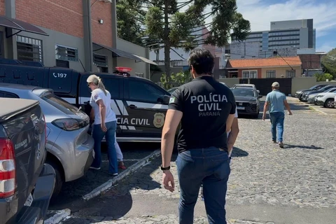Polícia Civil prende dupla suspeita de tentativa de homicídio e roubo, em PG     