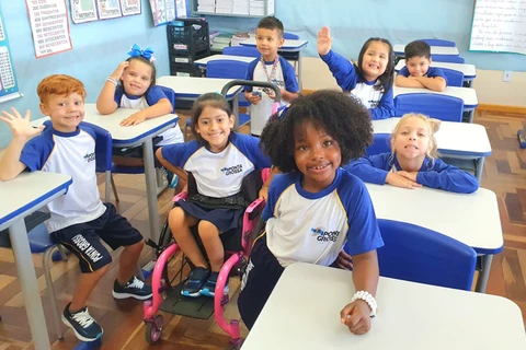 Prefeitura inicia a entrega de 34 mil uniformes escolares da Rede Municipal de Ensino