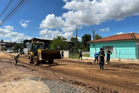 Prefeitura atende bairros atingidos pelo temporal em Ponta Grossa