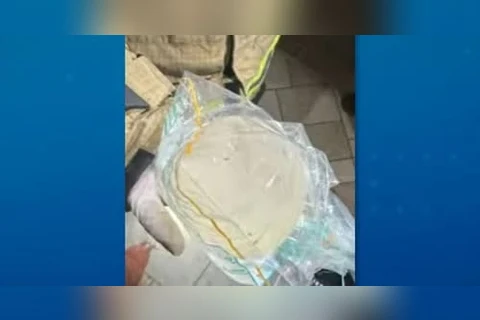 Homem arranca prótese de silicone do seio da companheira com faca de cozinha no DF