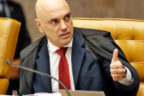 Moraes segue PGR e pedido de prisão de Bolsonaro é arquivado