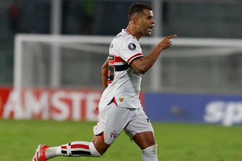 Em Córdoba, São Paulo vence o Talleres-ARG pela estreia na CONMEBOL Libertadores