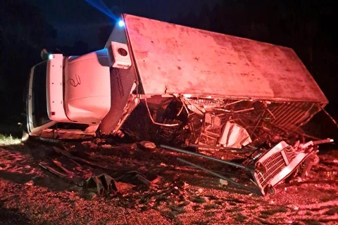 Acidente na PR-151 em Pirai do Sul deixa motorista ferido  