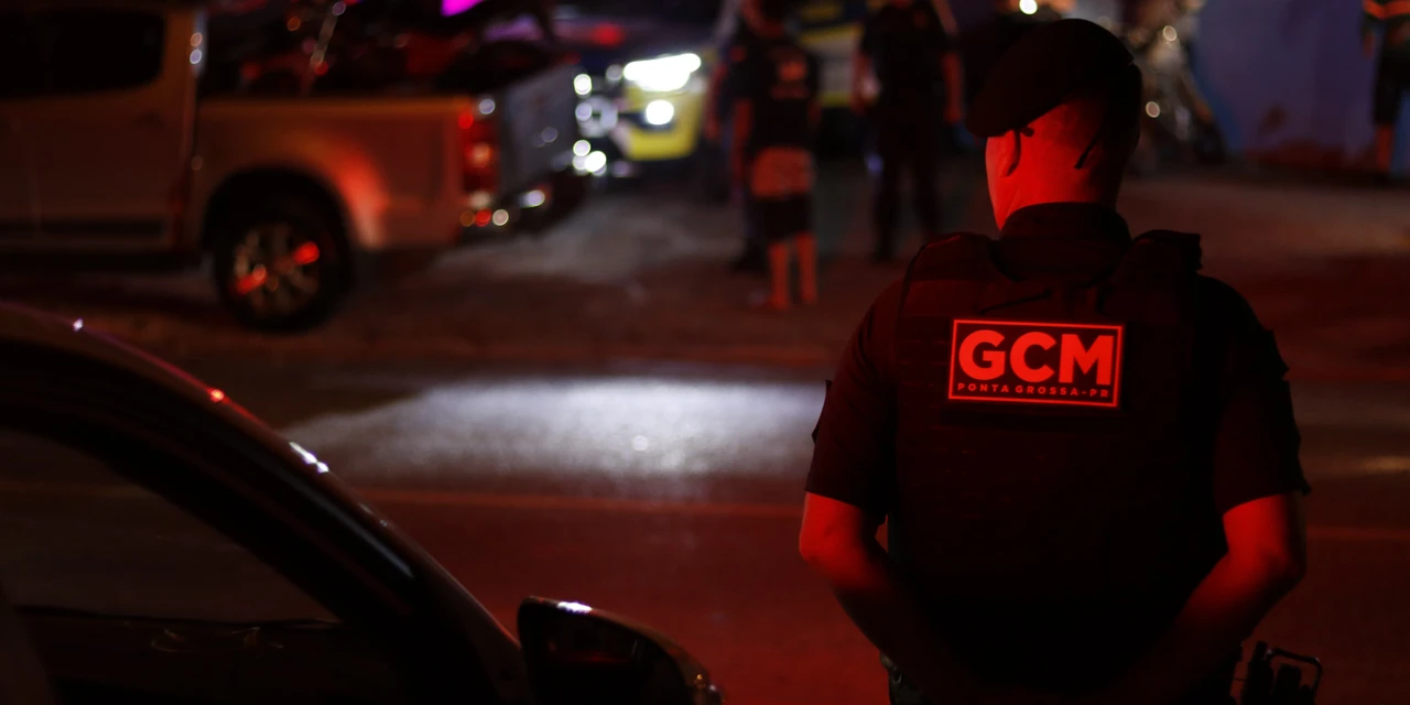 GCM detém homem com maconha no bairro Chapada, em PG 