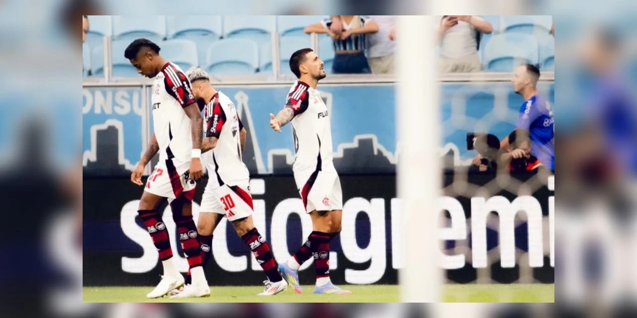 Arrascaeta marca duas vezes e Flamengo vence o Grêmio em Porto Alegre