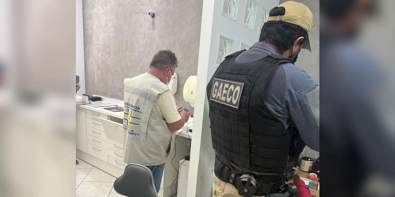 Gaeco cumpre mandados de busca e a apreensão após possível comércio ilegal de produtos e equipamentos odontológicos, em PG