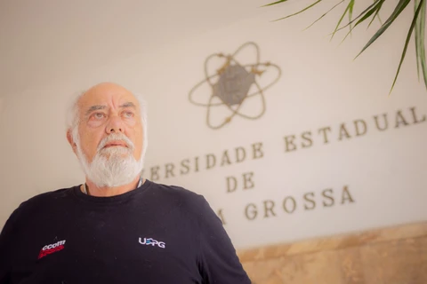 Gary Chagas, servidor mais antigo da UEPG, se aposenta após cinco décadas de trabalho