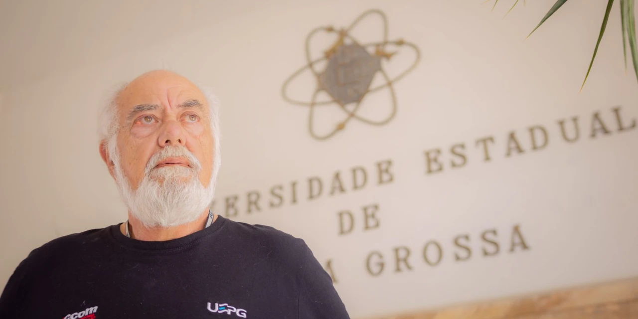 Gary Chagas, servidor mais antigo da UEPG, se aposenta após cinco décadas de trabalho
