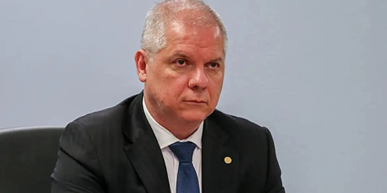 Presidente do INSS, Alessandro Stefanutto, é demitido após operação sobre fraudes