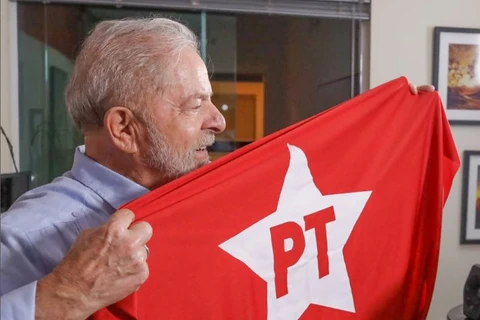 Lula cancela visita a Ortigueira para comparecer ao funeral do Papa