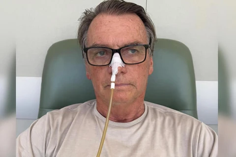 Bolsonaro permanece na UTI, e continua com alimentação endovenosa  