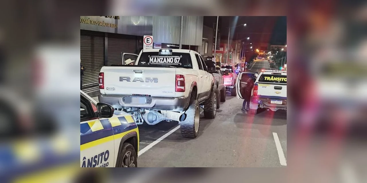 Influenciador é flagrado cometendo infrações de trânsito na madrugada em Ponta Grossa 