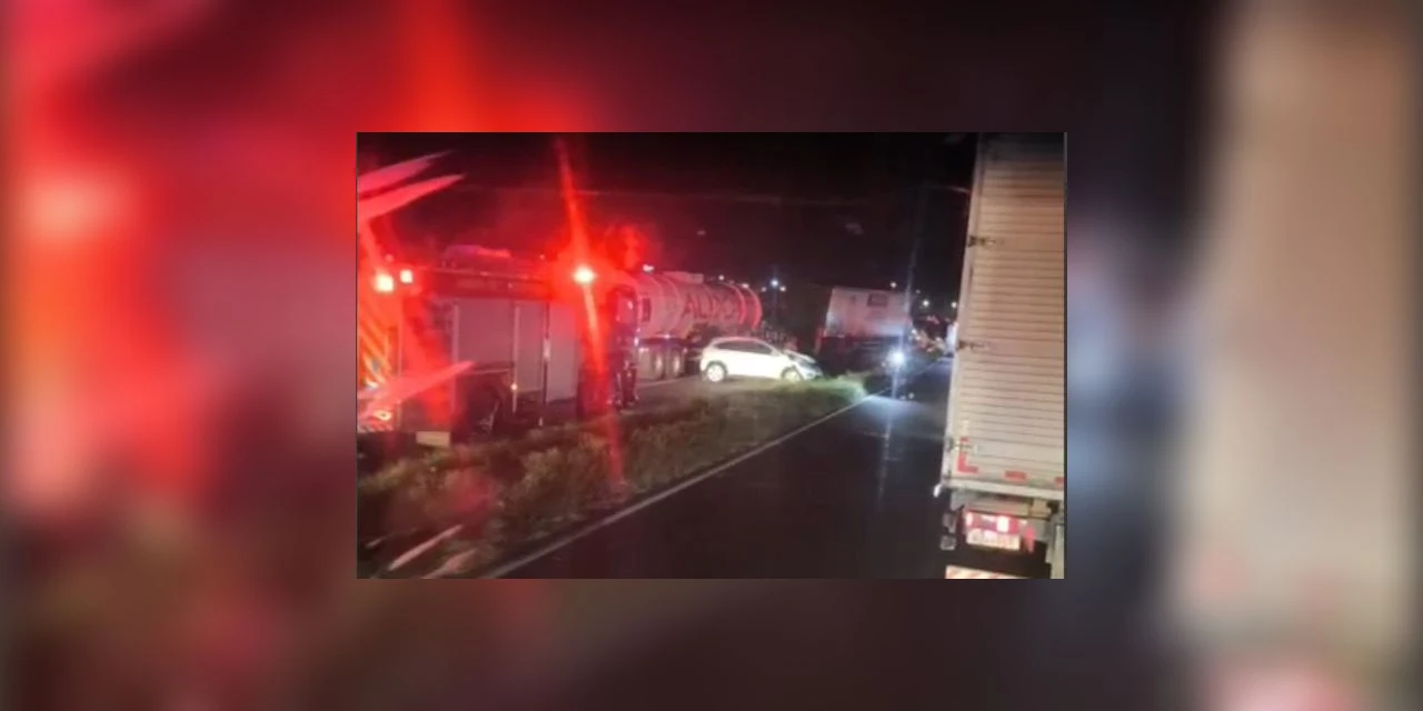 Engavetamento entre 5 caminhões e 2 automóveis deixa um óbito próximo ao viaduto Santa Terezinha em PG