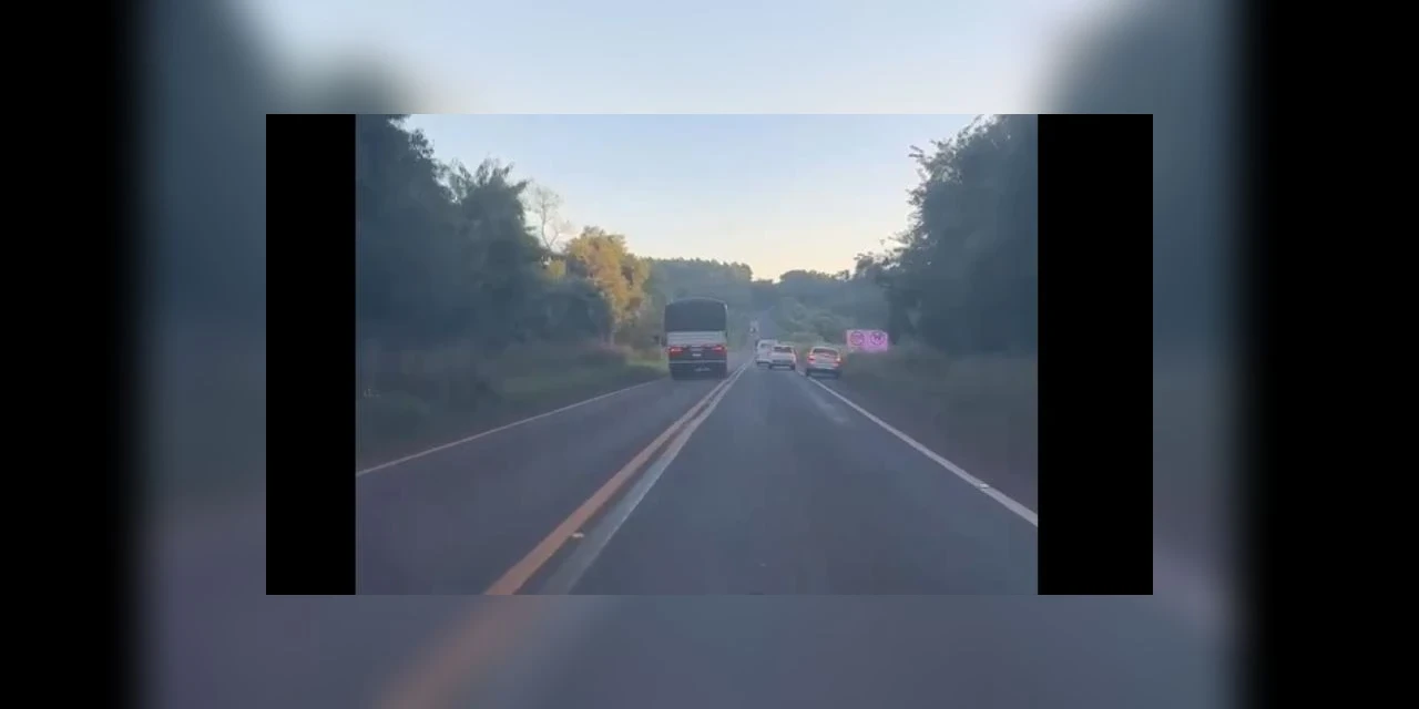 VÍDEO: perseguição policial termina com apreensão de 1,5 tonelada de maconha no PR