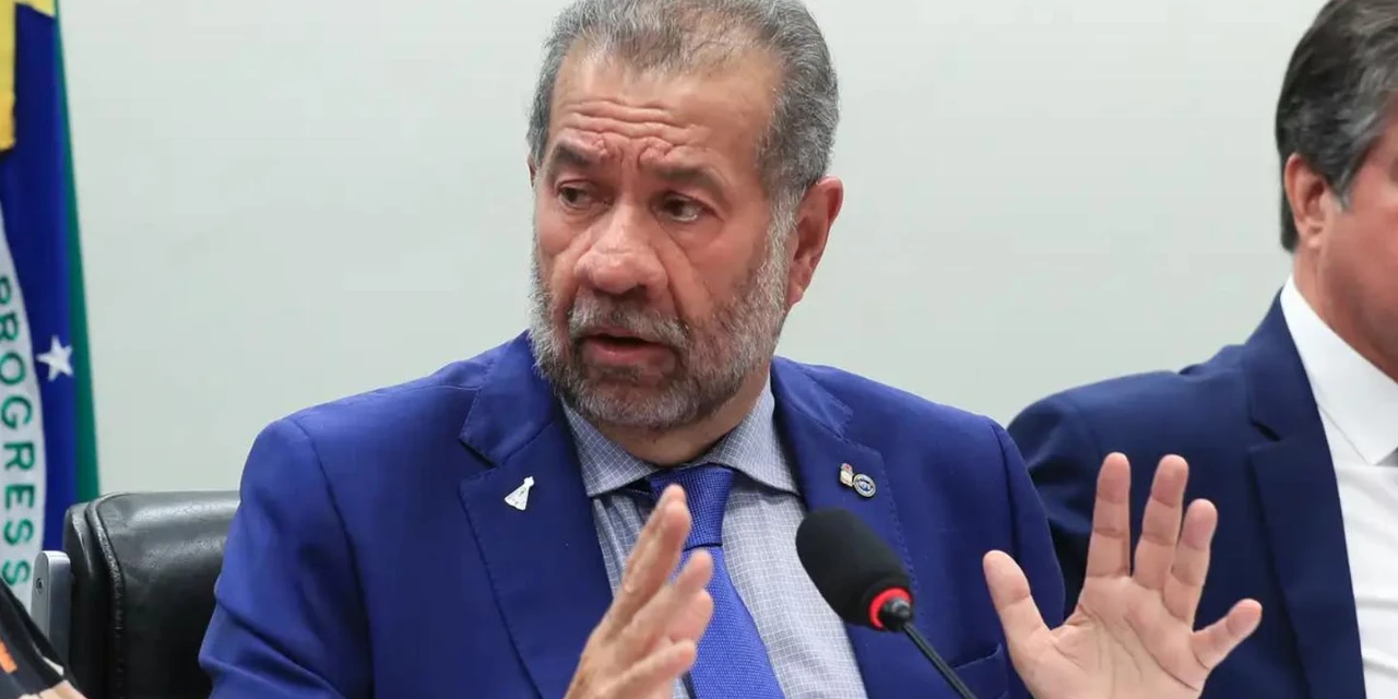 Lupi deixa Ministério da Previdência após fraude bilionária no INSS