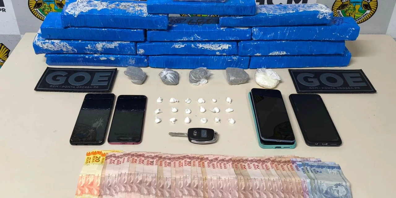 GCM apreende 10 kg de  drogas no Jardim Carvalho, em Ponta Grossa 